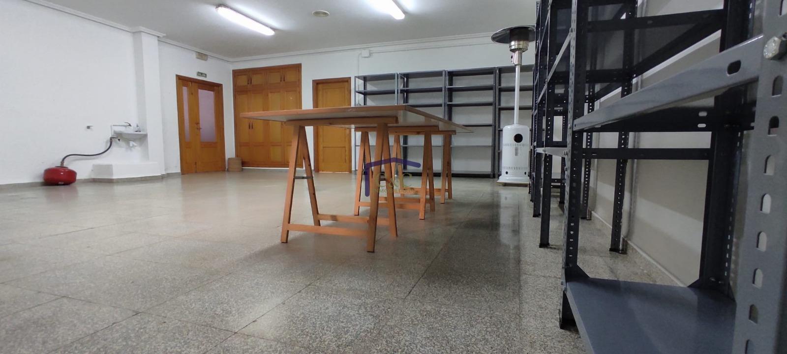Venta de nave en Manzanares