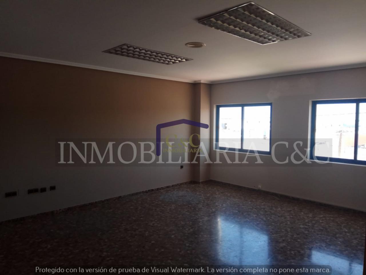 Venta de nave en Manzanares