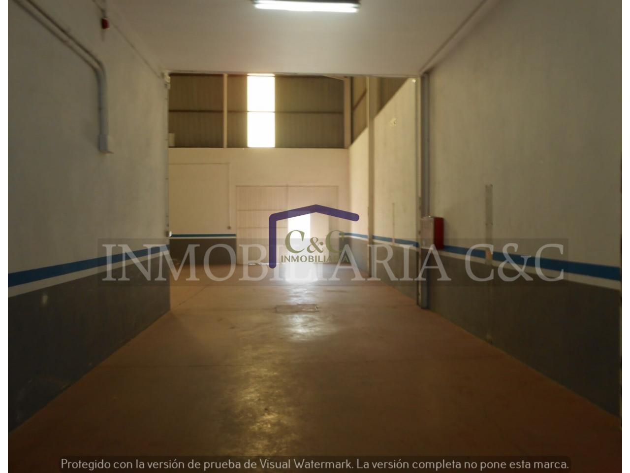 Venta de nave en Manzanares