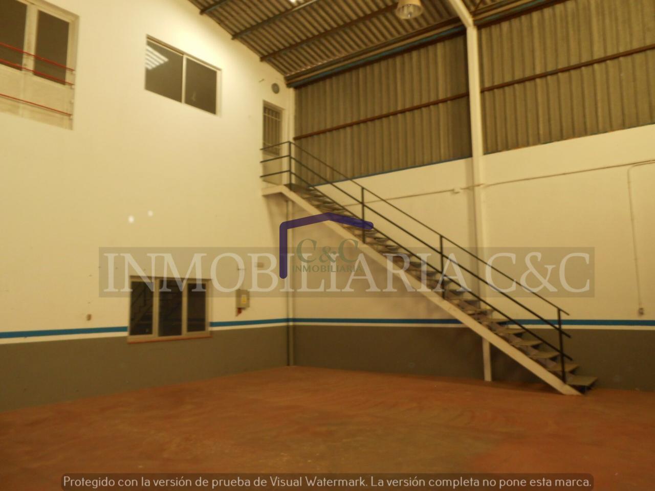 Venta de nave en Manzanares