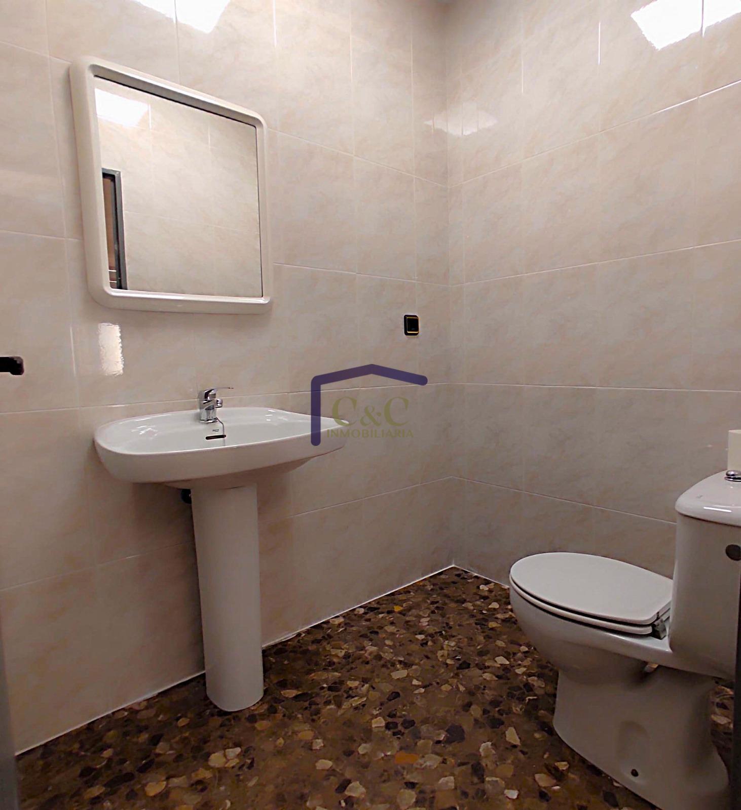 Venta de nave en Manzanares