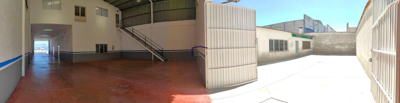 Venta de nave en Manzanares