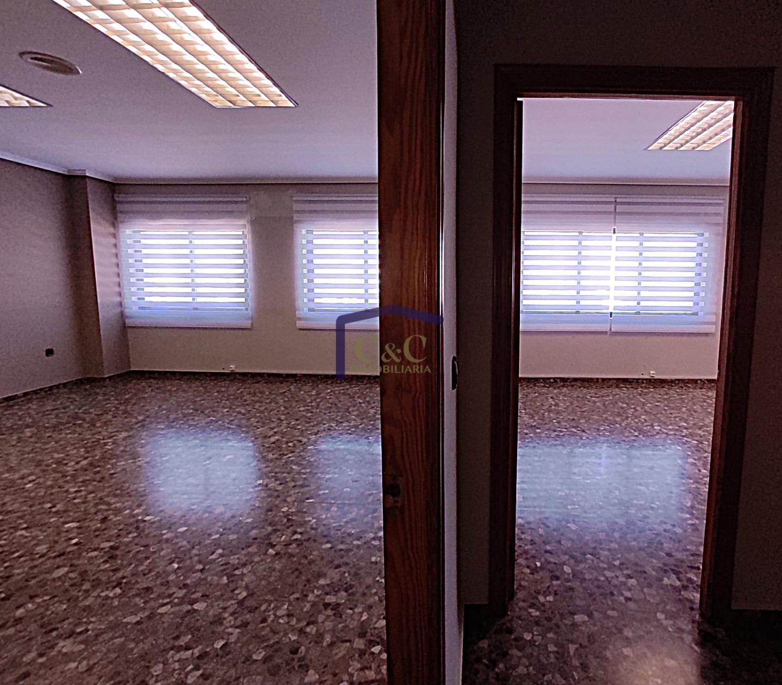 Venta de nave en Manzanares