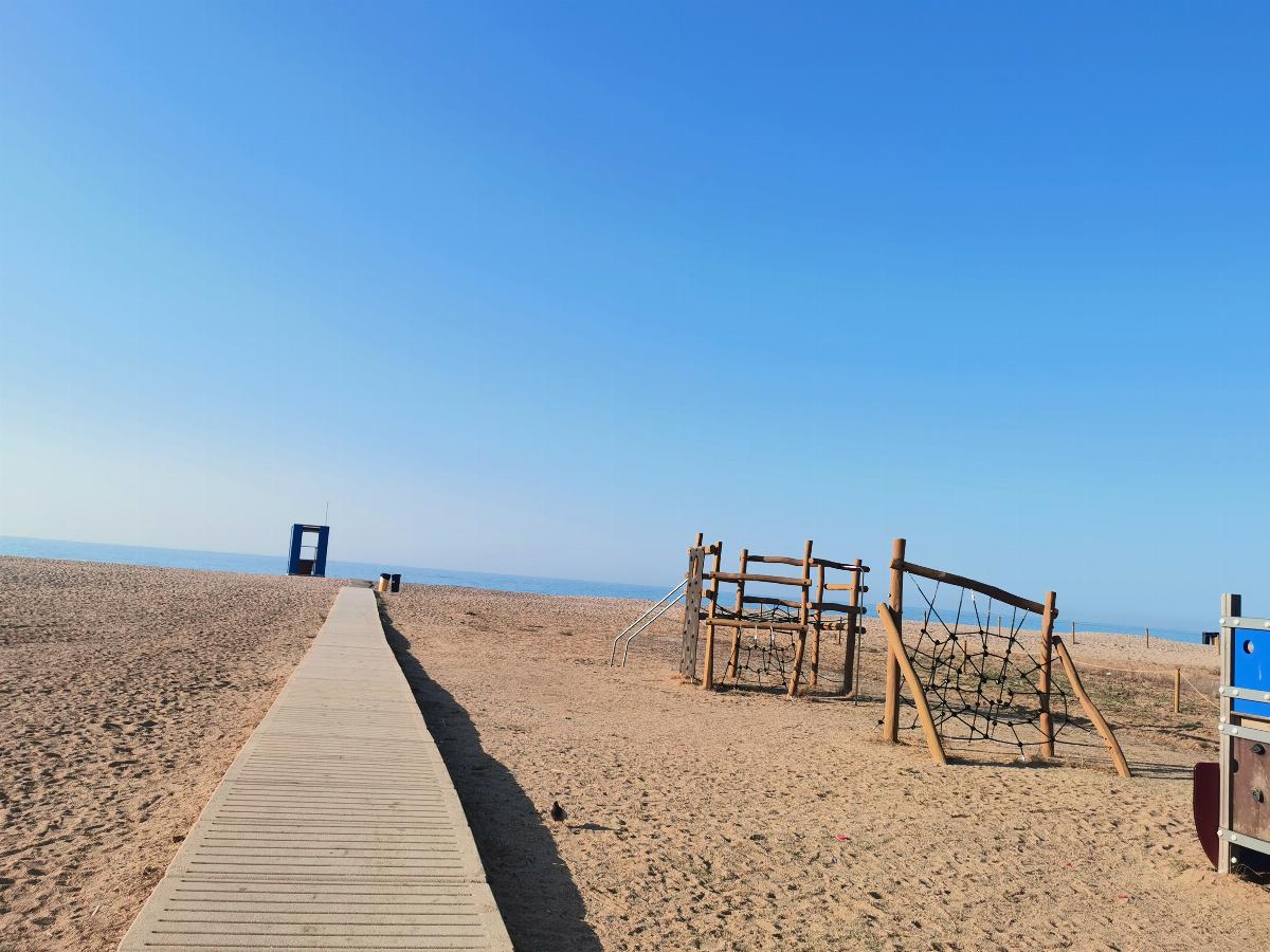 For sale of flat in Canet de Mar