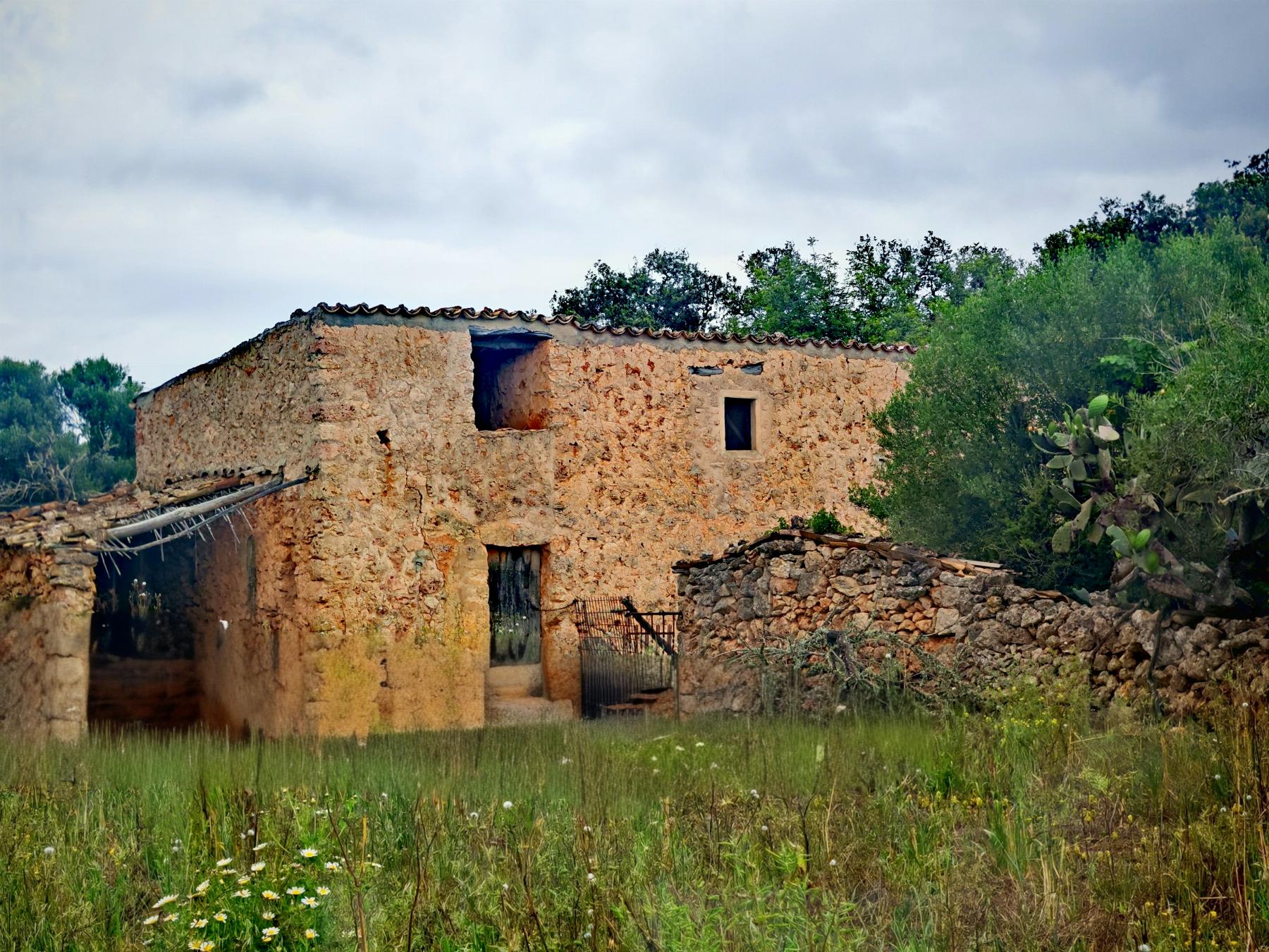 For sale of rural property in Costitx
