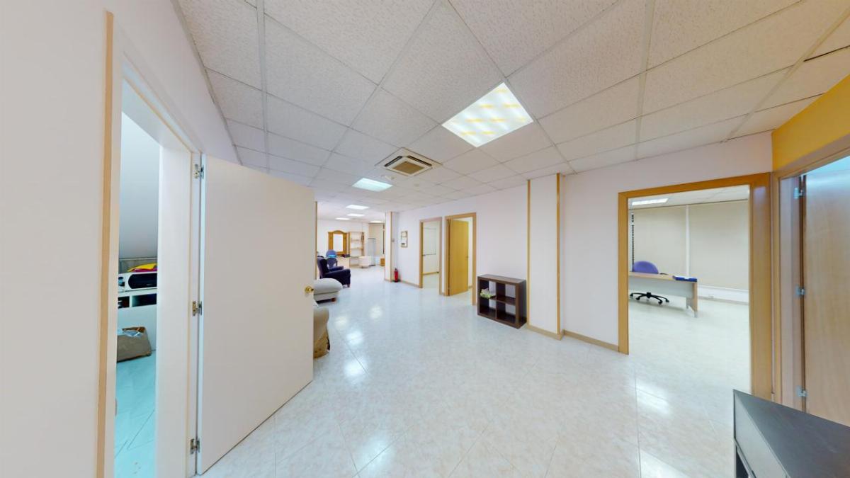 For sale of commercial in Canet de Mar