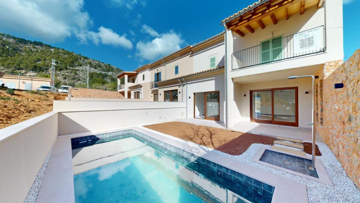 For sale of chalet in Alaró