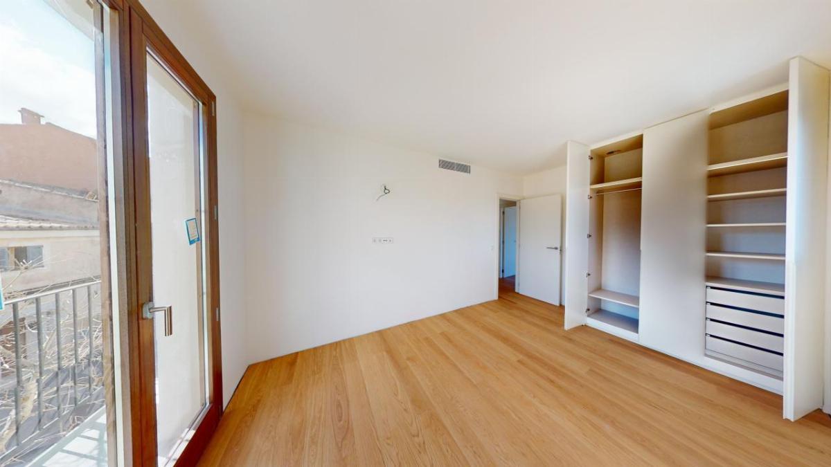 For sale of chalet in Alaró