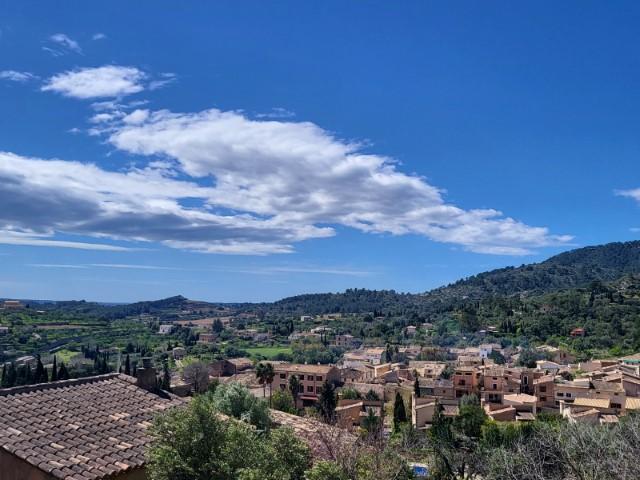 For sale of house in Alaró