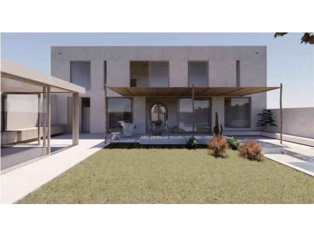 For sale of land in Alaró