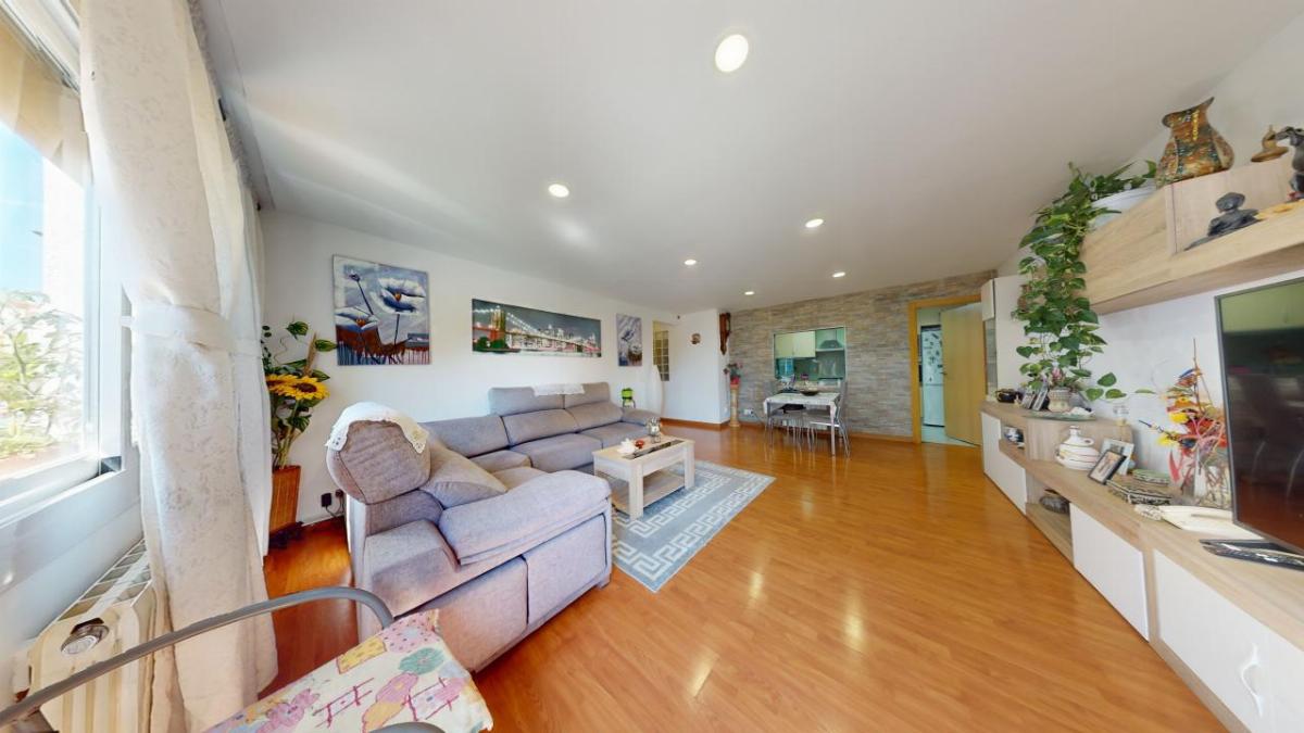 For sale of flat in Canet de Mar