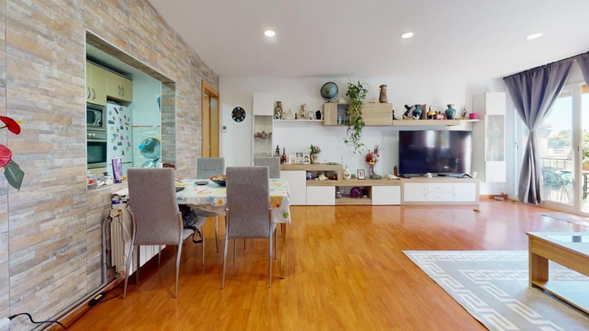 For sale of flat in Canet de Mar