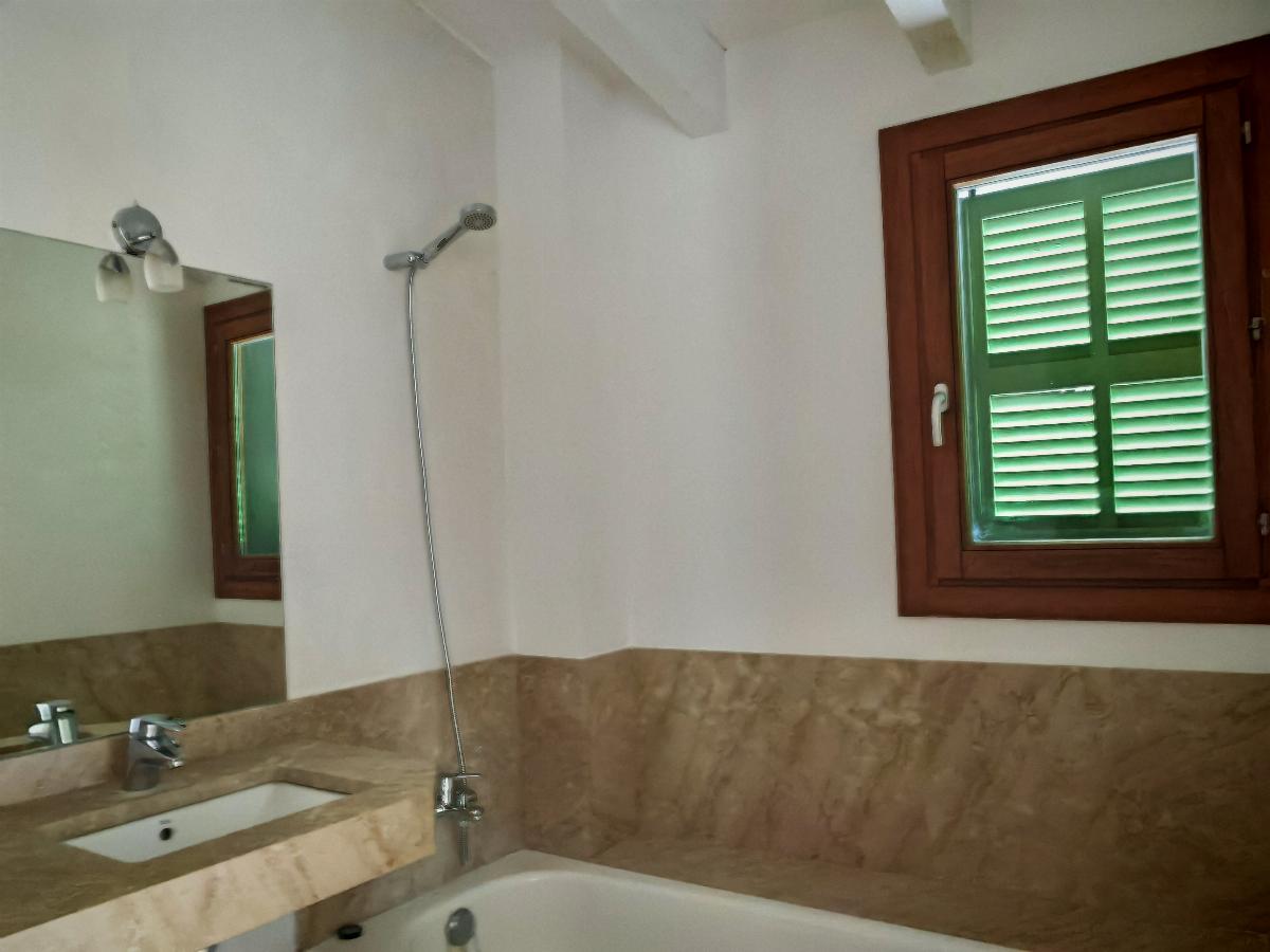 For sale of chalet in Alaró