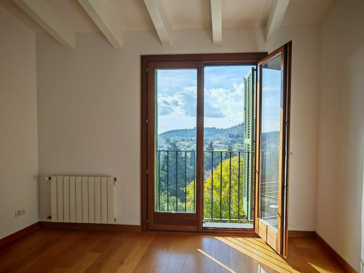 For sale of chalet in Alaró