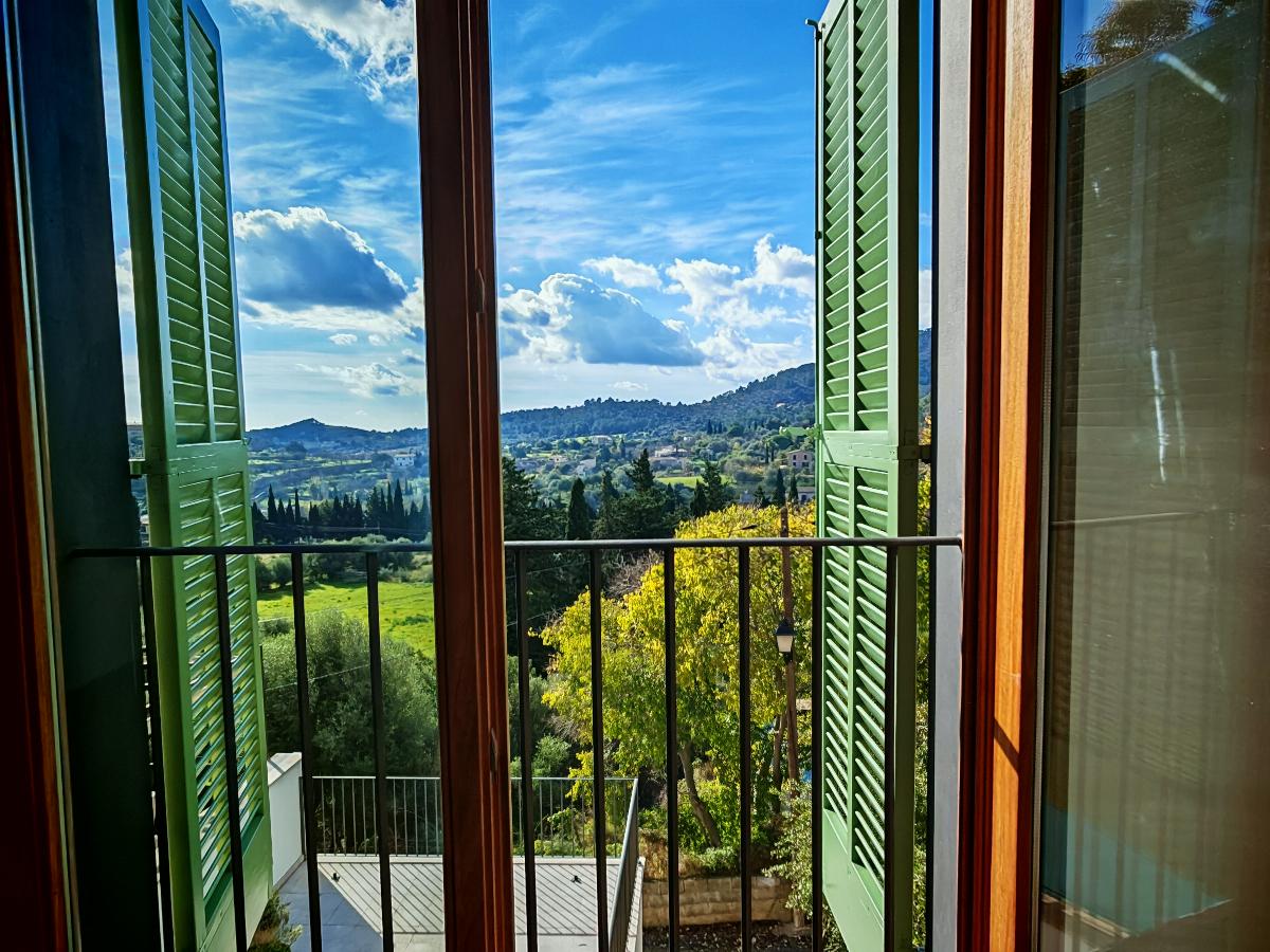 For sale of chalet in Alaró