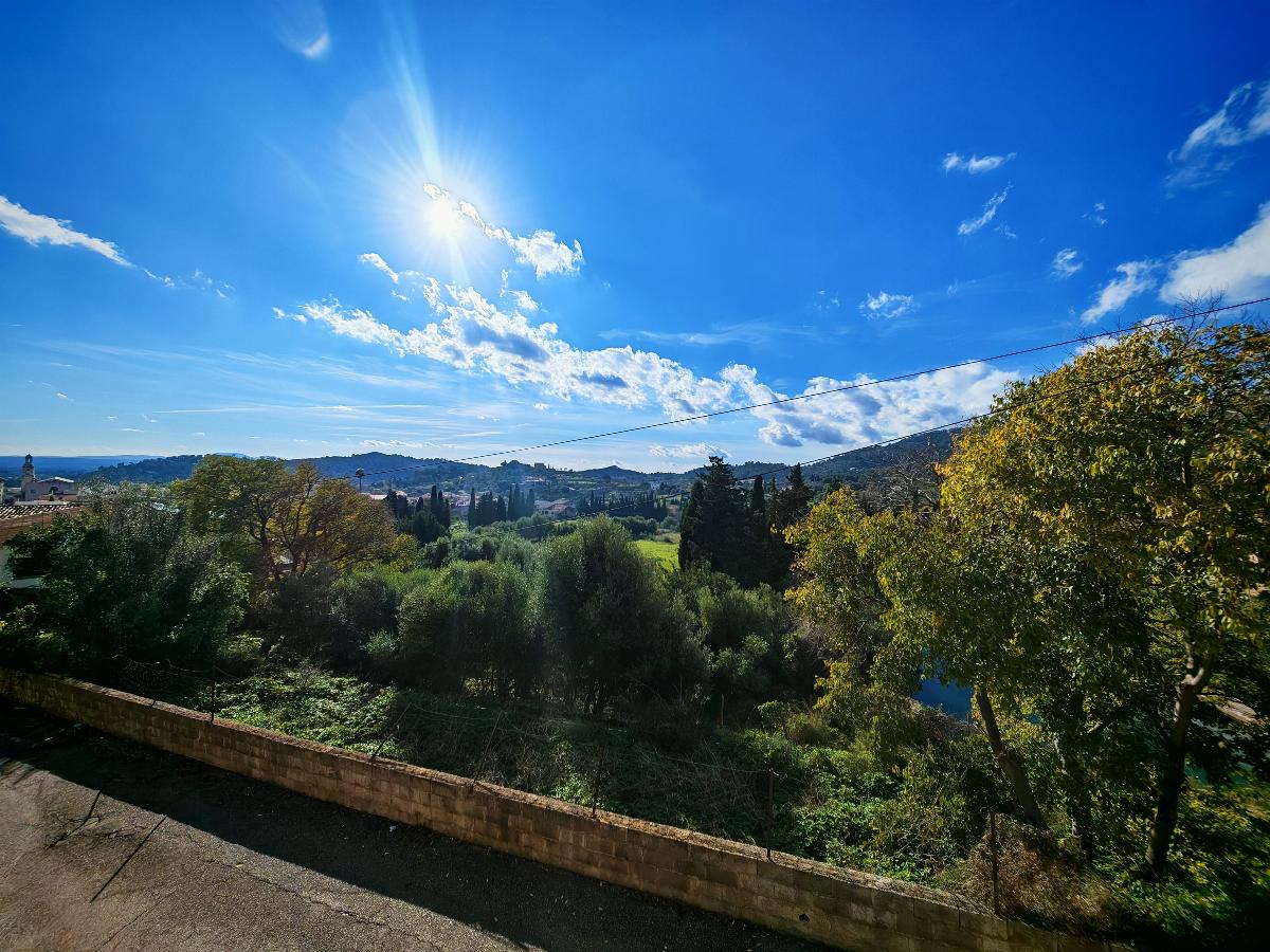 For sale of chalet in Alaró
