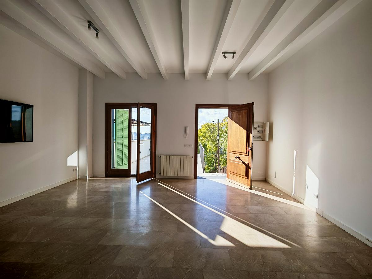 For sale of chalet in Alaró