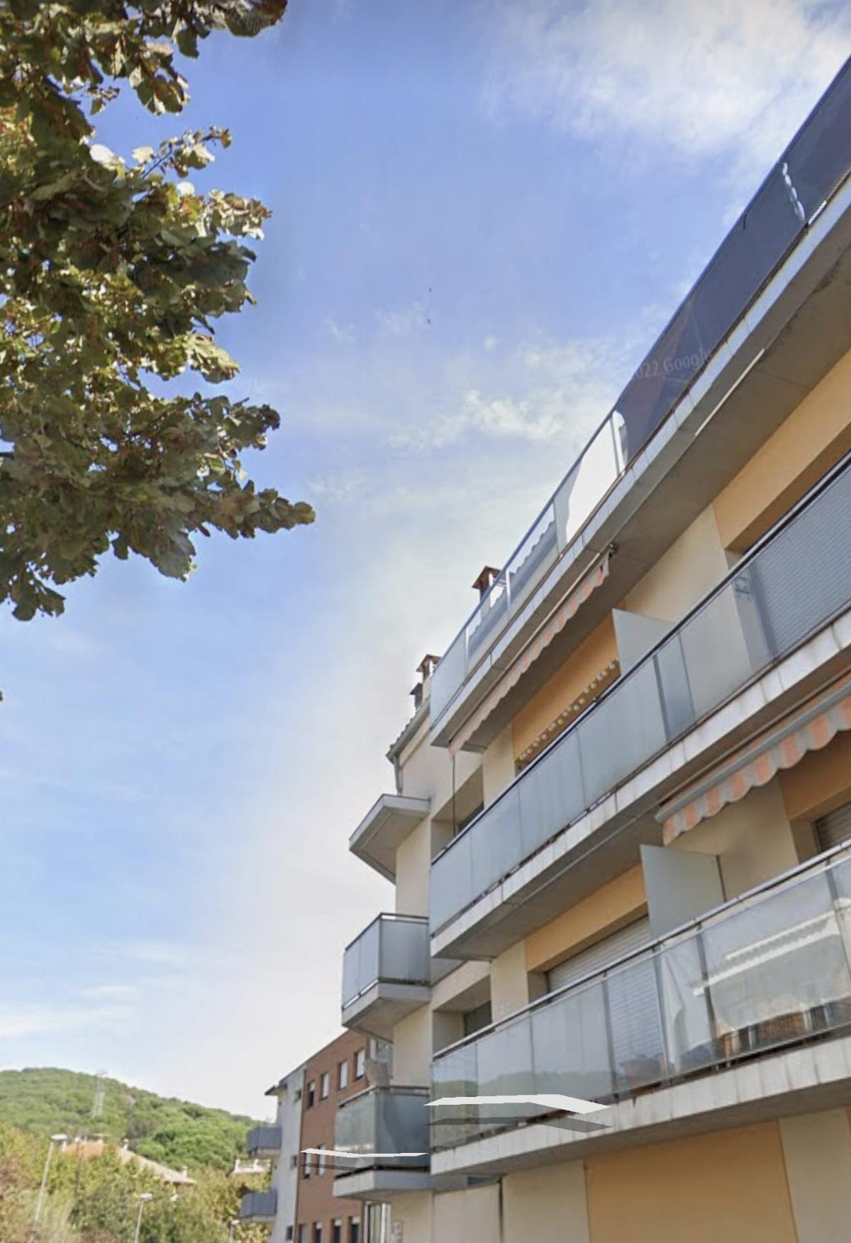 For sale of duplex in Canet de Mar