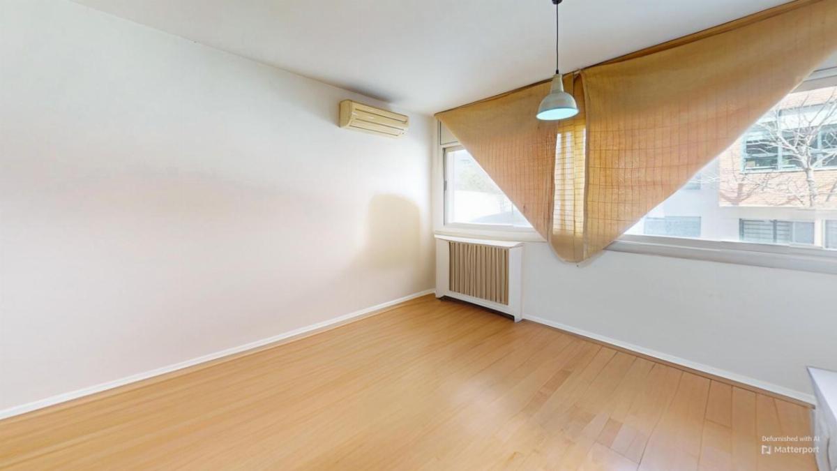 For sale of duplex in Canet de Mar