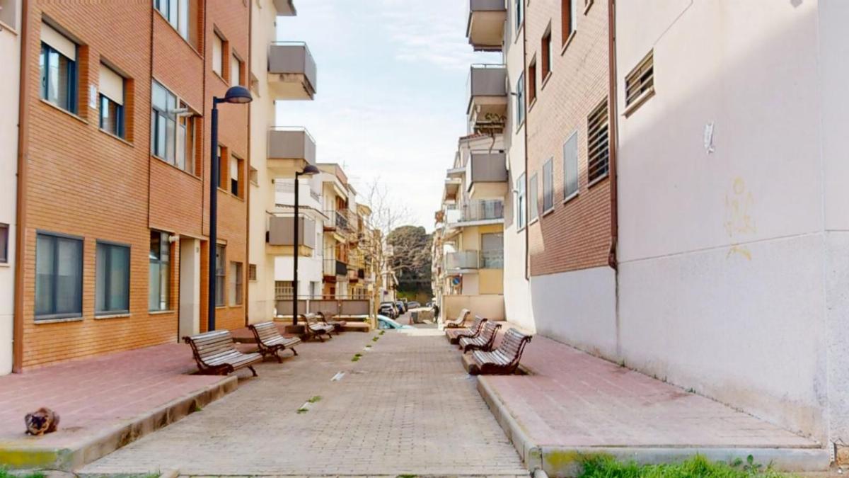 For sale of duplex in Canet de Mar