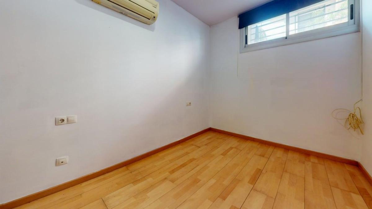 For sale of duplex in Canet de Mar