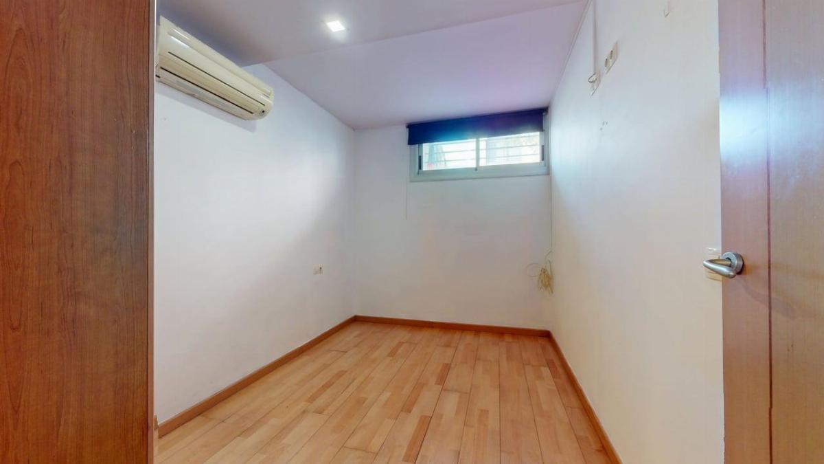 For sale of duplex in Canet de Mar