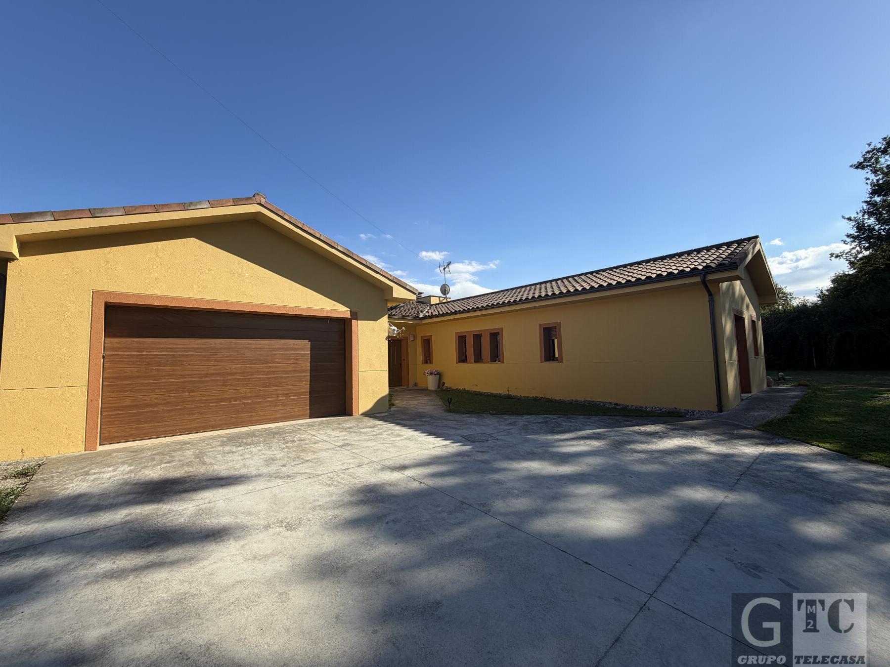 Venta de chalet en Langreo