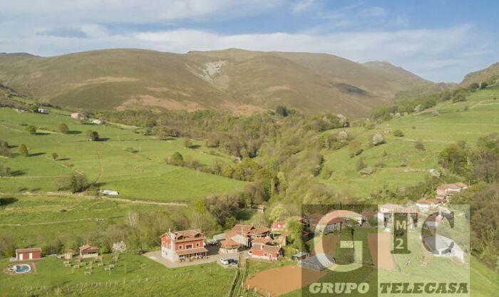 For sale of hotel in Salas