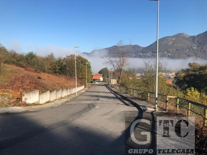For sale of land in Oviedo