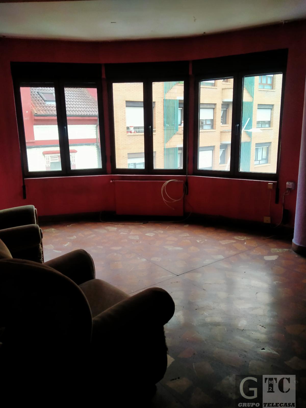 Venta de piso en Oviedo