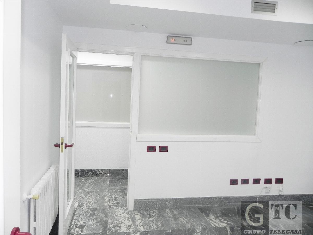 For rent of commercial in Oviedo