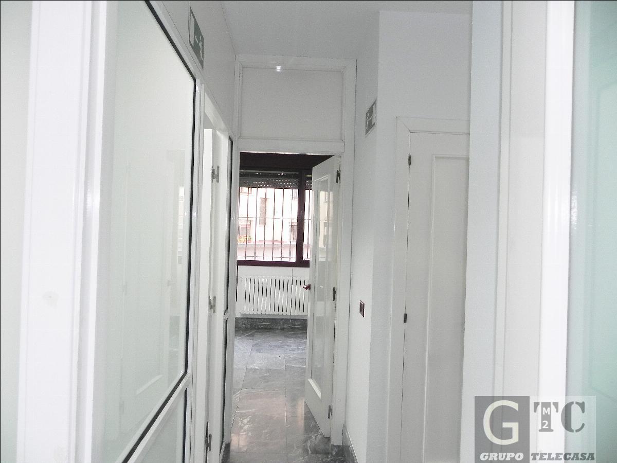 For rent of commercial in Oviedo