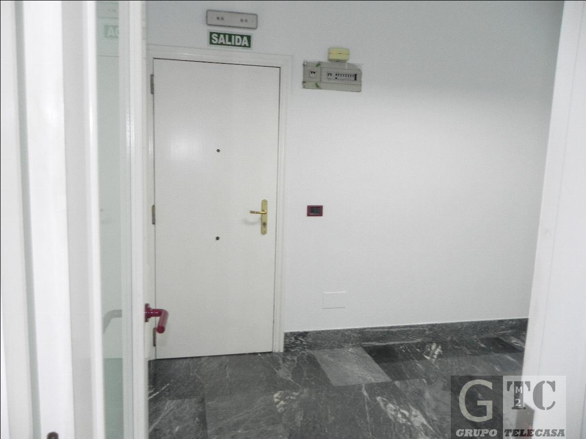For rent of commercial in Oviedo