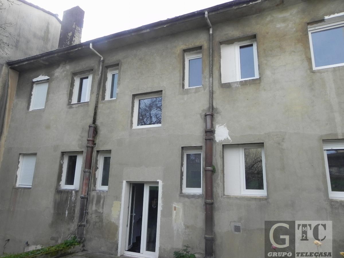 For sale of building in Llanera