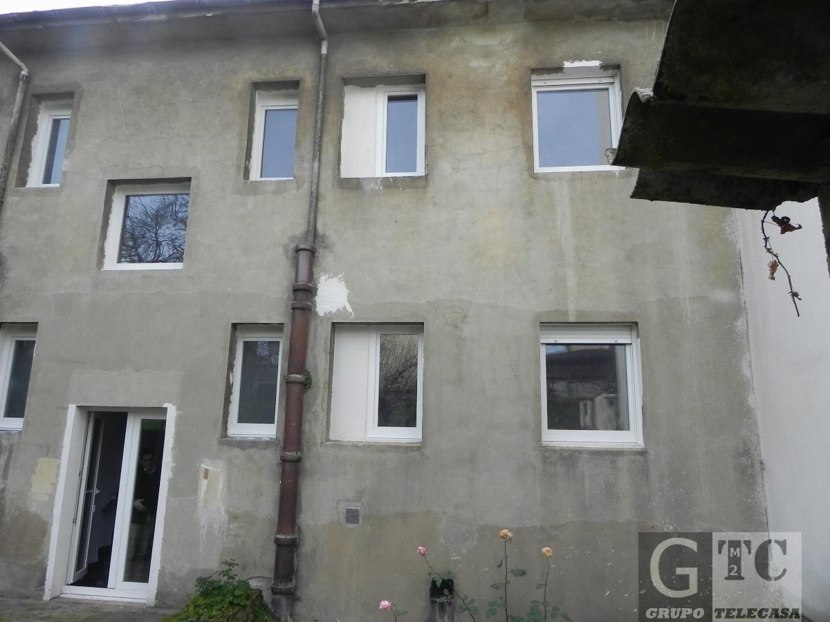 For sale of building in Llanera
