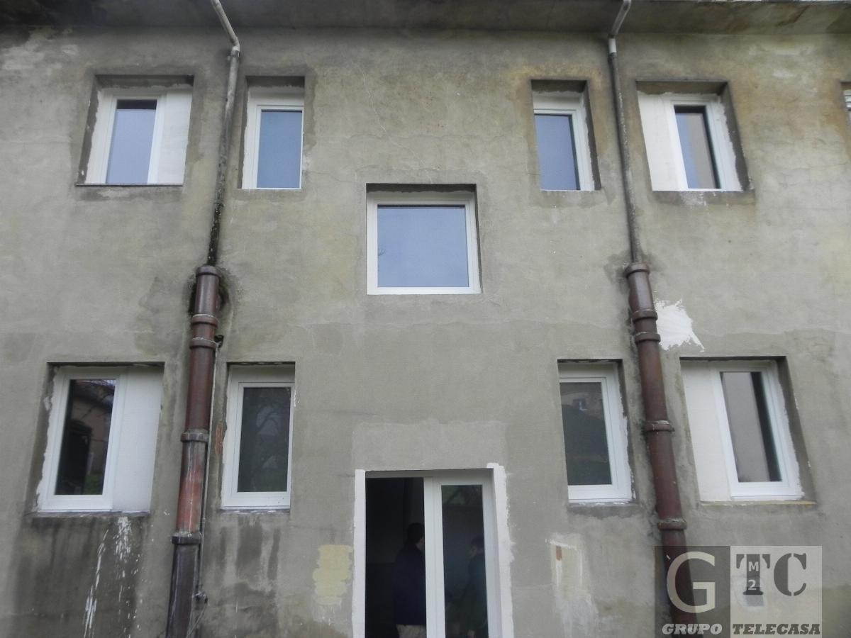 For sale of building in Llanera