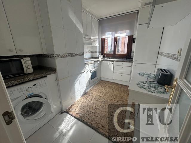 For rent of flat in Oviedo
