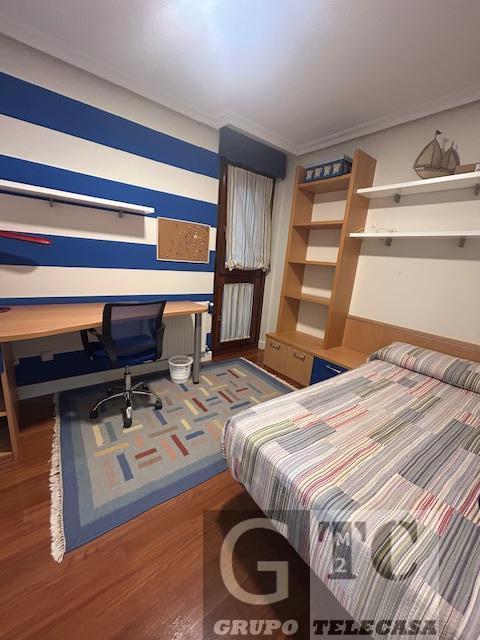 For rent of flat in Oviedo