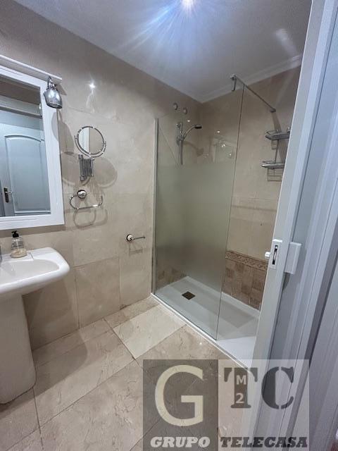 For rent of flat in Oviedo