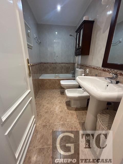 For rent of flat in Oviedo