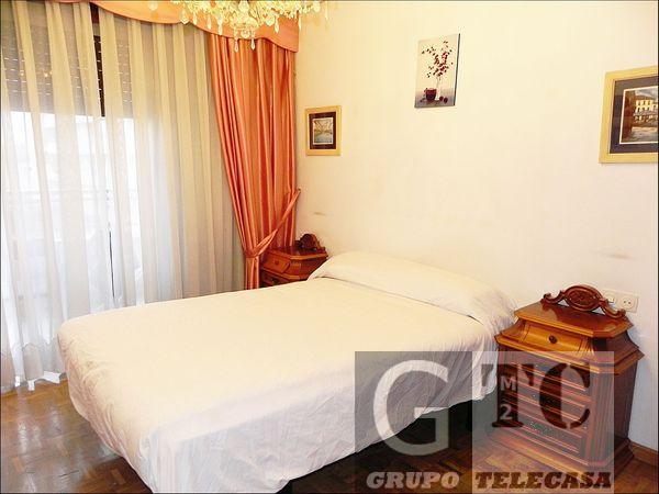 For sale of apartment in Oviedo