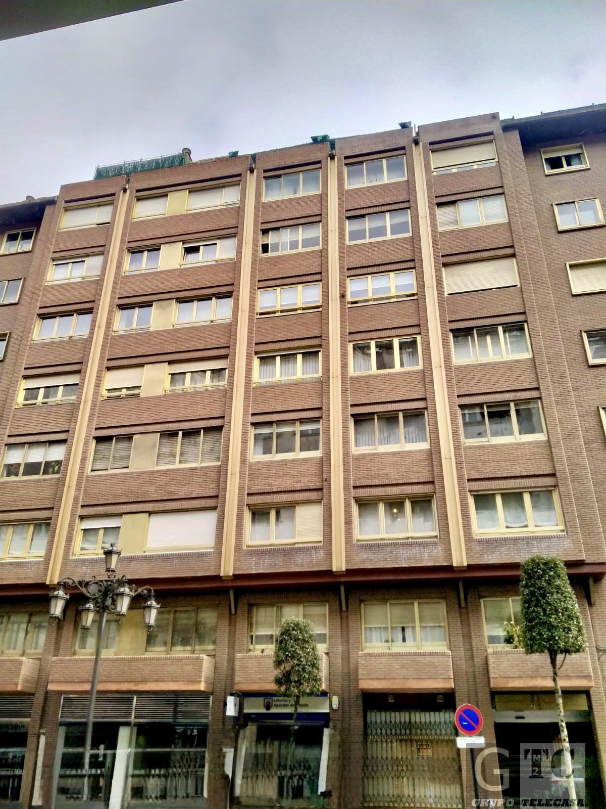 Venta de piso en Oviedo