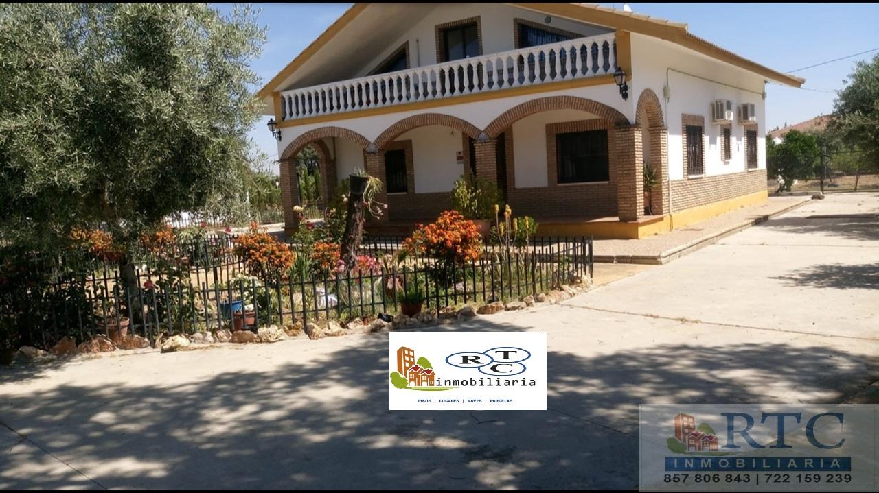 Venta de chalet en La Carlota