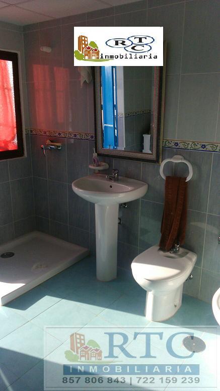 Venta de casa en Fernán-Núñez