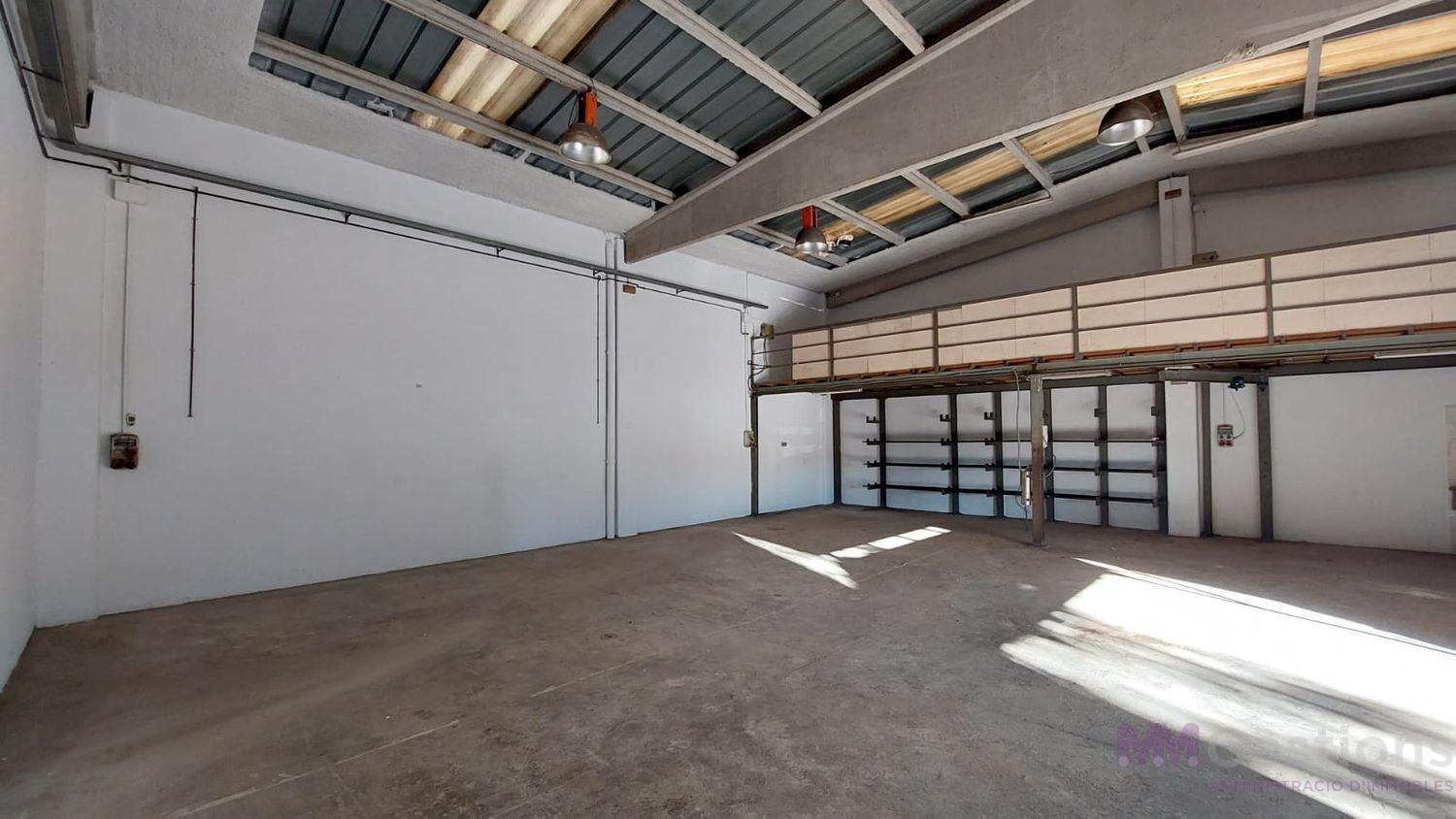 Venta de local en L´Arboç