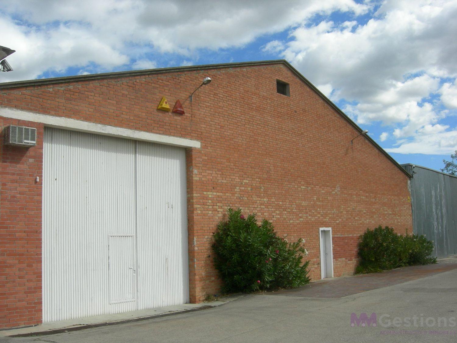 Alquiler de local en Torrelavit