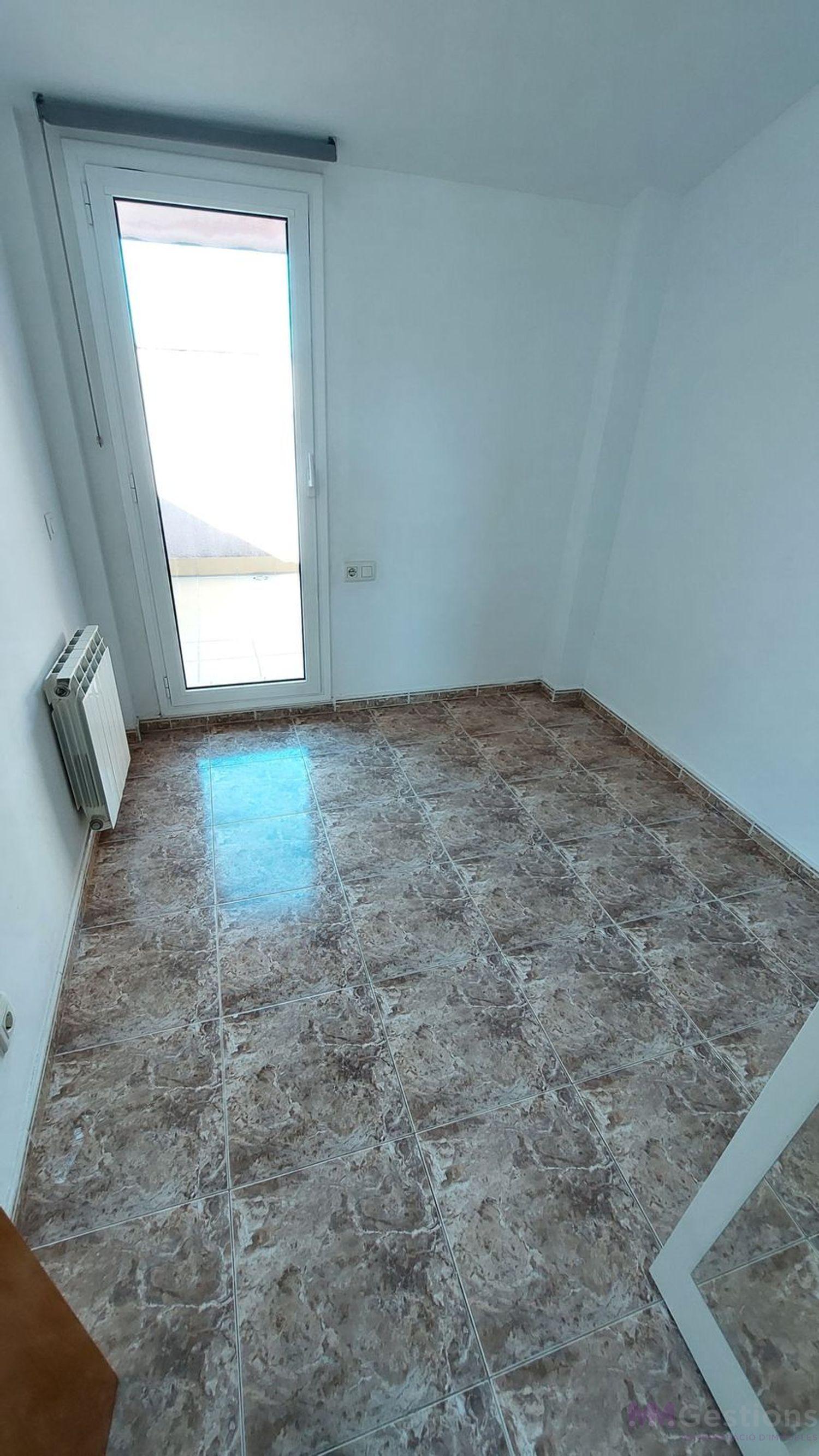 Venta de piso en Santa Margarida i els Monjos