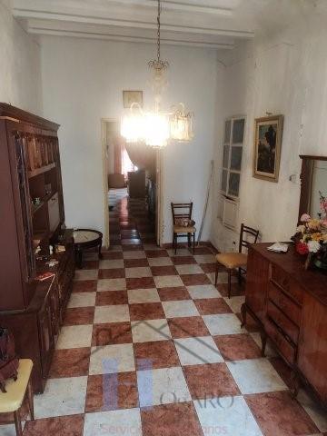 For sale of house in Adra