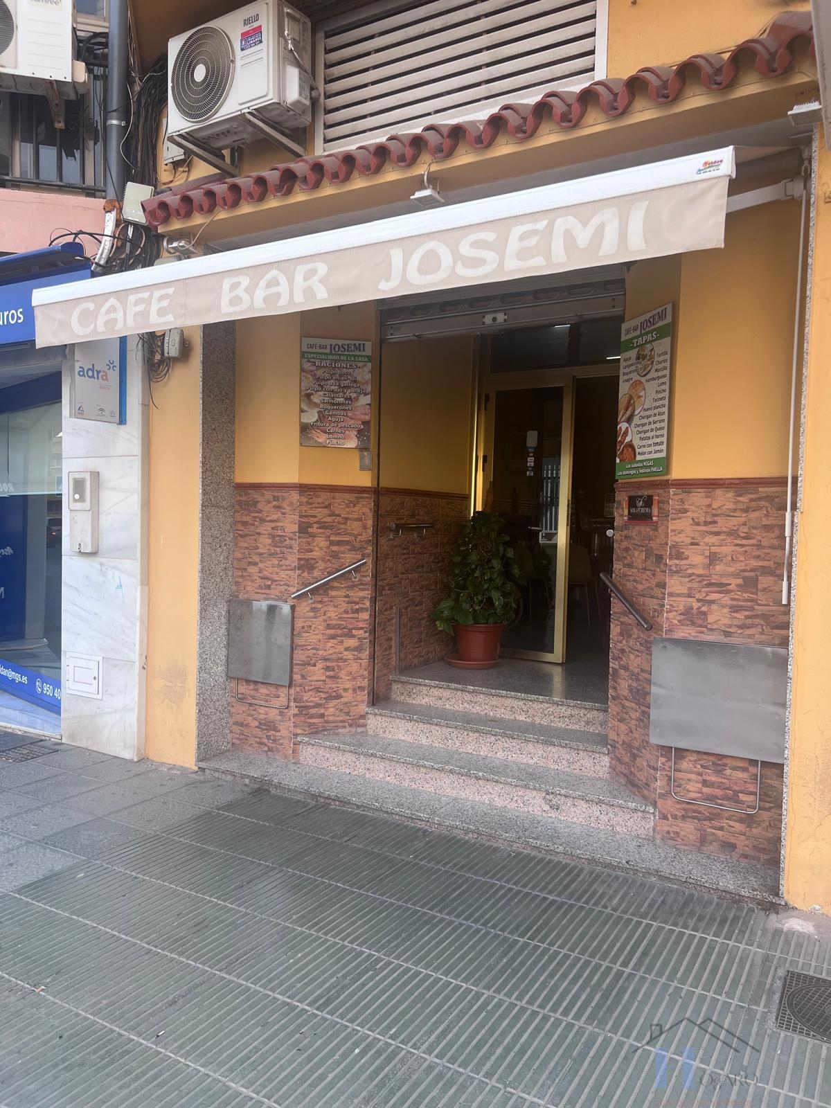 Venta de local en Adra