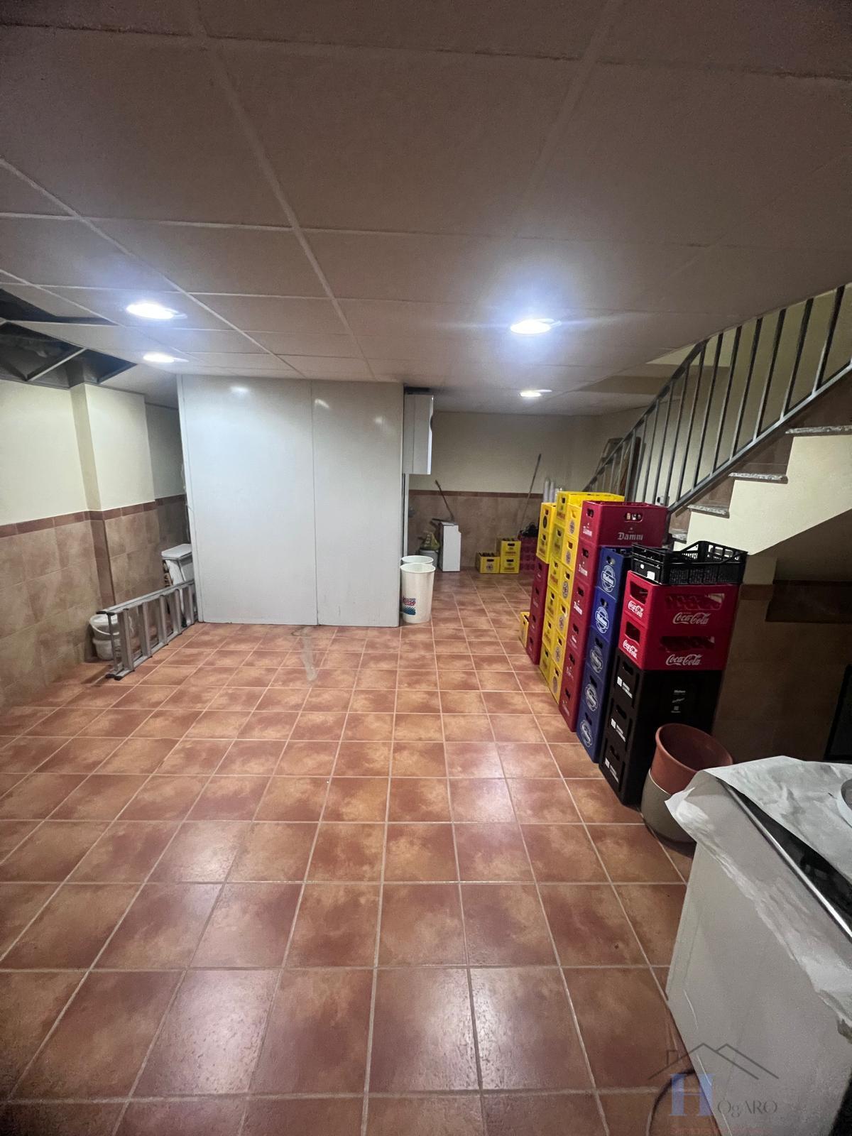 Venta de local en Adra
